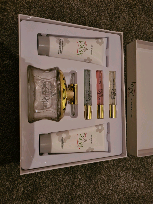 miss daisy perfume gift set